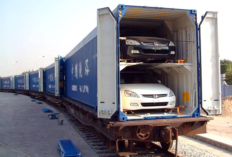 Железнодорожные перевозки автомобиля  из Москвы в Новосибирск